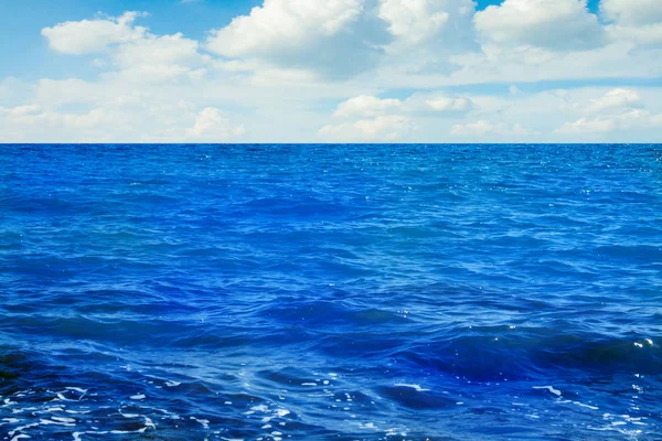Blå havet närbild. — Stockfoto