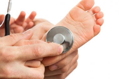 Doktor stetoskop ve çocukları ile