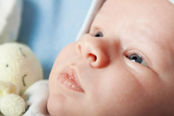 Infant face närbild — Stockfoto