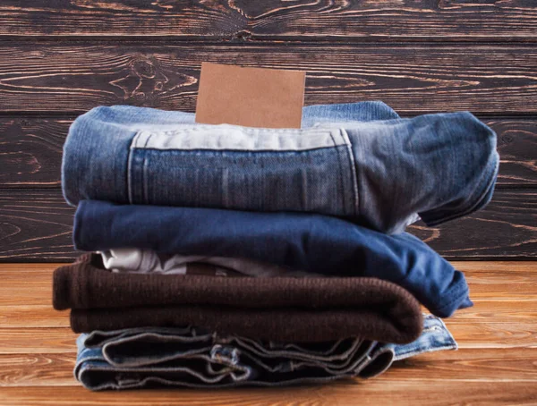 Montón de ropa vieja —  Fotos de Stock