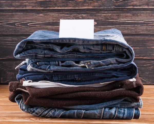 Montón de ropa vieja —  Fotos de Stock