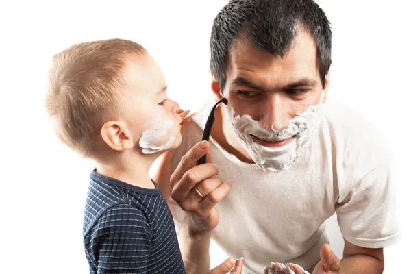 Vater und Sohn rasieren sich — Stockfoto