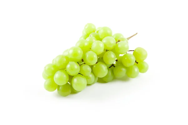 Groene verse rijpe druiven — Stockfoto
