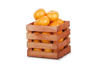 İzole taze olgun mandalina
