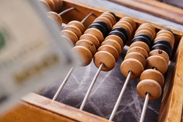 Abacus vintage sobre fondo de madera — Foto de Stock