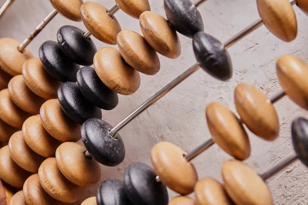 Abacus vintage sobre fondo de madera — Foto de Stock