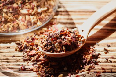 Tahta kaşık kuru çay