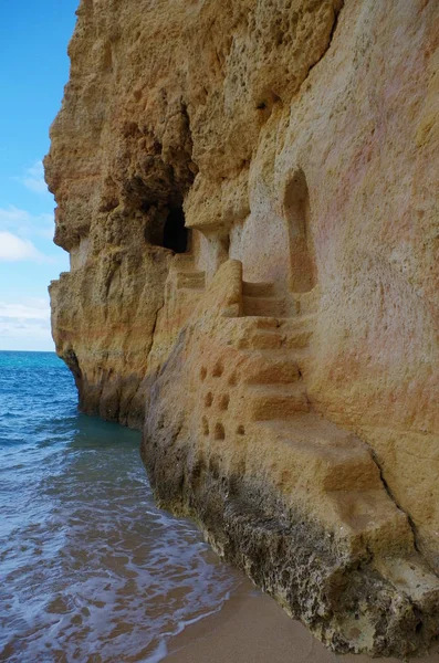 Carvalho beach in Carvoeiro. Lagoa, Algarve Royaltyfria Stockfoton