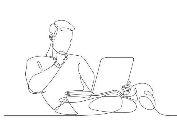 bir laptop oturan adam sürekli çizgi çizme