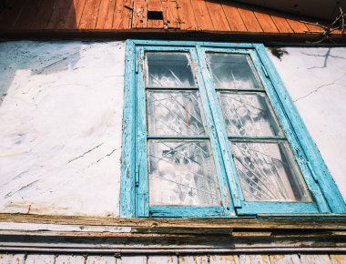 Windows, eski köy evi