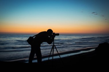 Sabah seviyesindeki silüeti