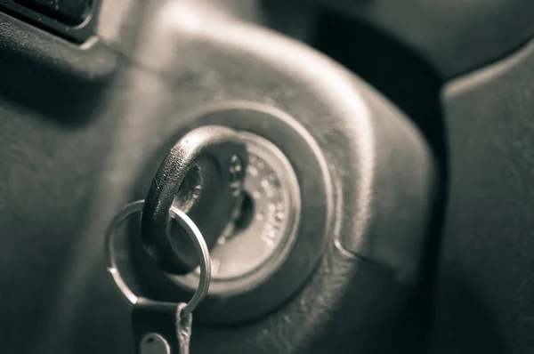 Nahaufnahme Eines Autoschlüssels Der Zündung — Stockfoto