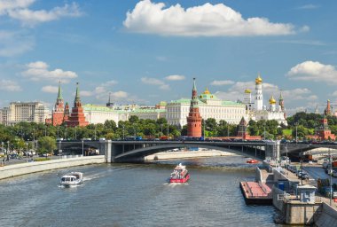 Kremlin'in köprü görünümü