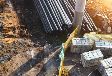 Yeniden yapılanma bir şehir sokak üzerinde çalışır. Boru değiştirme