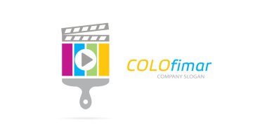 Vektör Klaket ve fırça logo birleşimi. Sinema ve boya fırçası simge veya simge. Benzersiz film ve film logo tasarım şablonu.