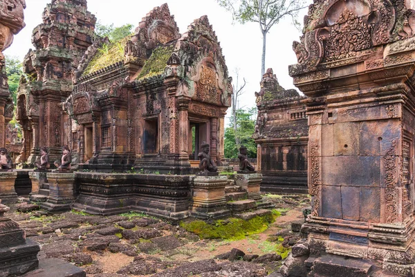 Muhteşem tapınak antik Bayon Kalesi, Angkor Thom, Siem Reap, Ca