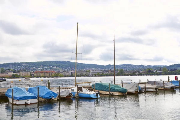 Riverside Zürih, İsviçre üzerinden görüntülemek 