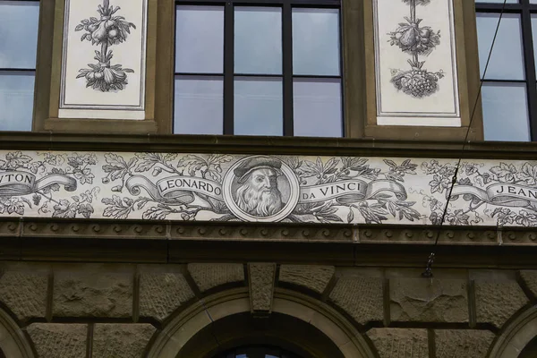 Üzerine çalışmalar Devlet Kütüphanesi Zurich, İsviçre