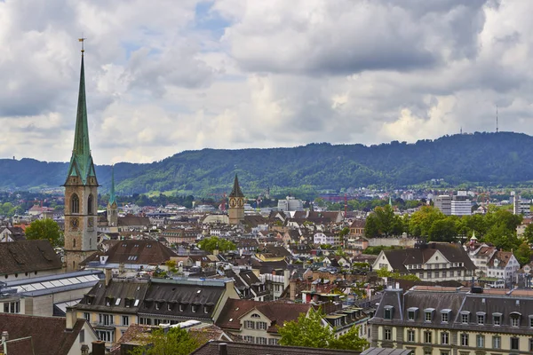 Zürih, İsviçre çatılar için göster