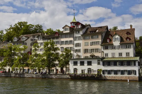 Zürih, İsviçre'ye nehirden görüntülemek