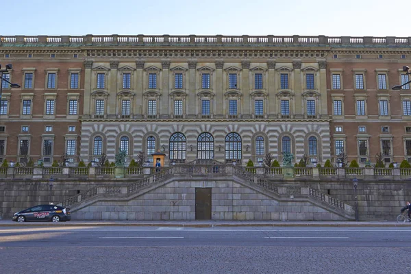 Widok na Pałac Królewski w Sztokholmie — Zdjęcie stockowe