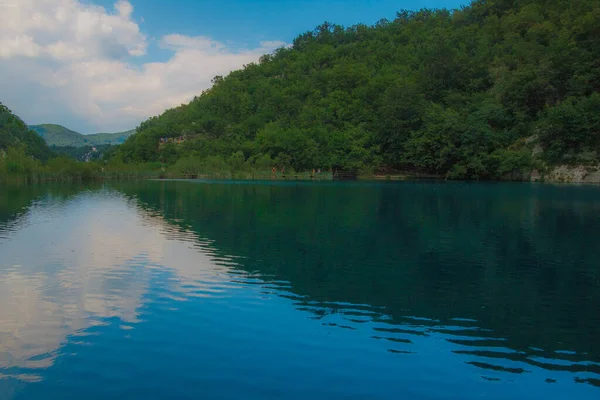 Plitvicei-tavak Nemzeti Park, Horvátország. Az egyik legszebb hely a világon.. — Stock Fotó
