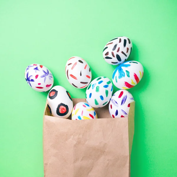 Ovos de Páscoa em um pacote — Fotografia de Stock