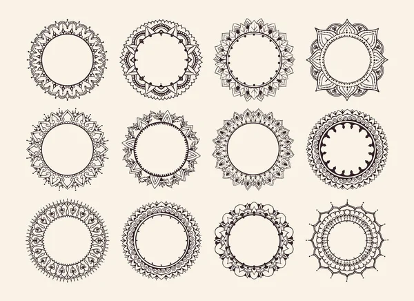 Круглые орнаменты в стиле менди — стоковый вектор