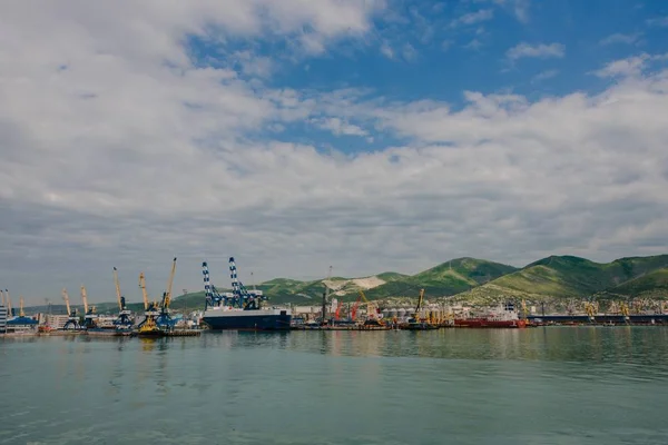Λιμάνι στη Μαύρη Θάλασσα — Φωτογραφία Αρχείου