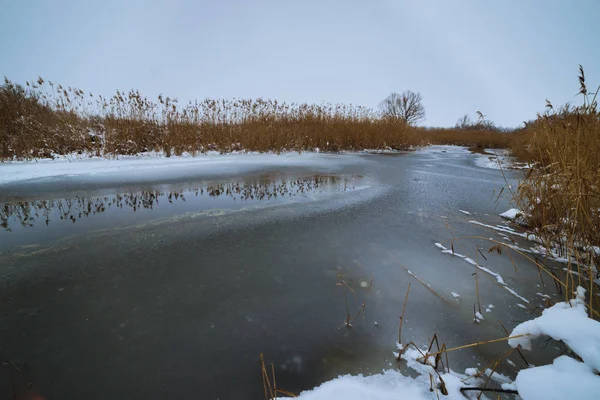 Bevroren Rivier Winter — Stockfoto