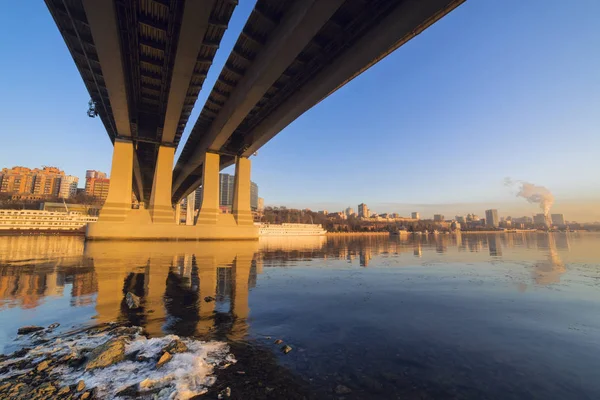 Pohled Most Zamrzlé Řeky — Stock fotografie