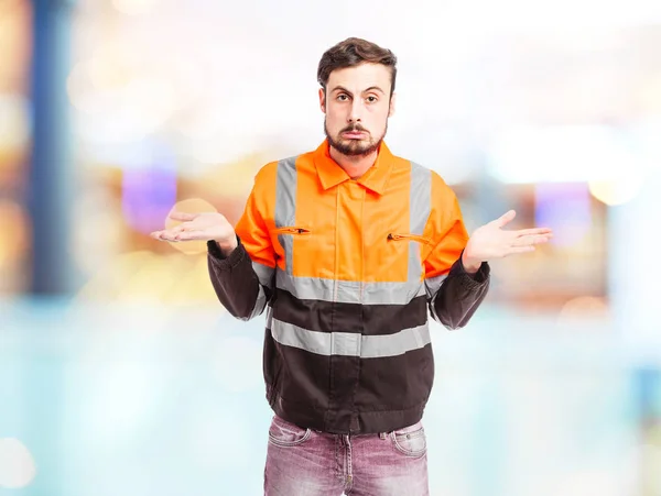 Gelukkig werknemer man in verward pose — Stockfoto