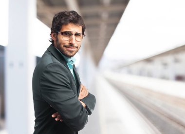 gurur poz mutlu işadamı