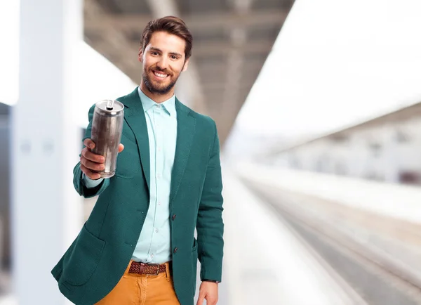 Homem de negócios feliz com cerveja — Fotografia de Stock