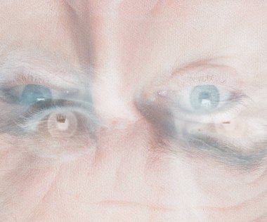 mavi gözlü adam yakın çekim