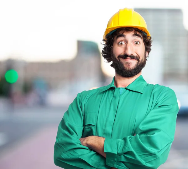 Louco trabalhador homem sorrindo — Fotografia de Stock