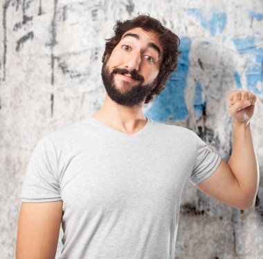 mutlu genç güçlü adam