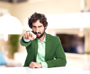 kızgın işadamı işaretleme açık