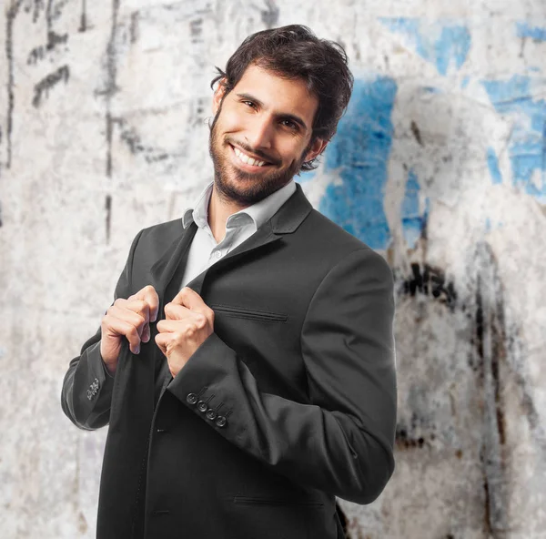 Homem de negócios orgulhoso em pose feliz — Fotografia de Stock