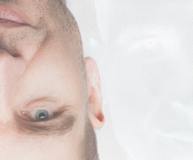 mavi gözlü adam yakın çekim