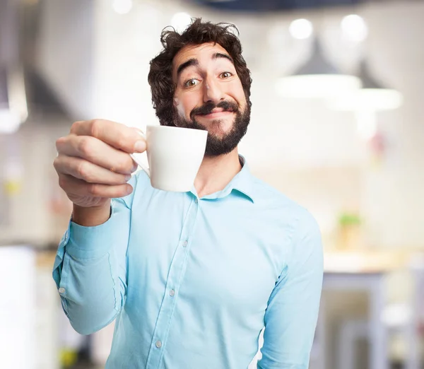 Jovem feliz com café — Fotografia de Stock