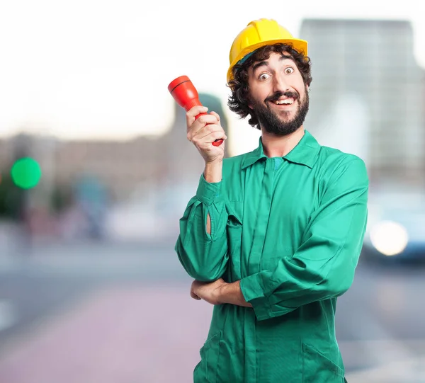 Pracownik zadowolony człowiek z latarnią — Zdjęcie stockowe