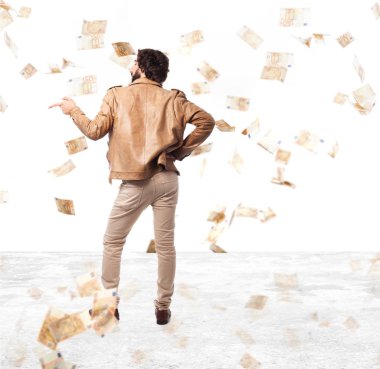 mutlu genç adam dans