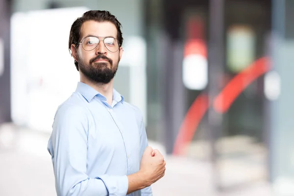 Fier jeune homme avec défi signe — Photo