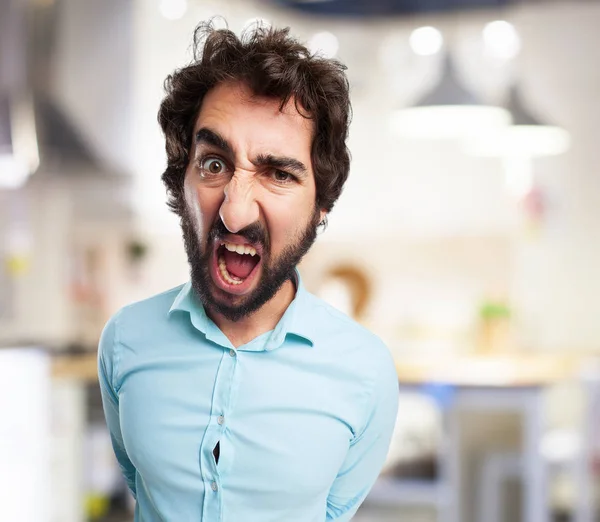 Jovem furioso gritando — Fotografia de Stock