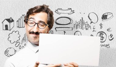 Genç adam bir afiş ile serin