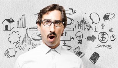 Genç serin adam şaşırmış