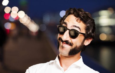 düşünme genç serin adam