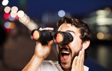 dürbün ile genç serin adam