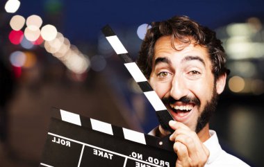 bir tokmağı ile genç serin adam